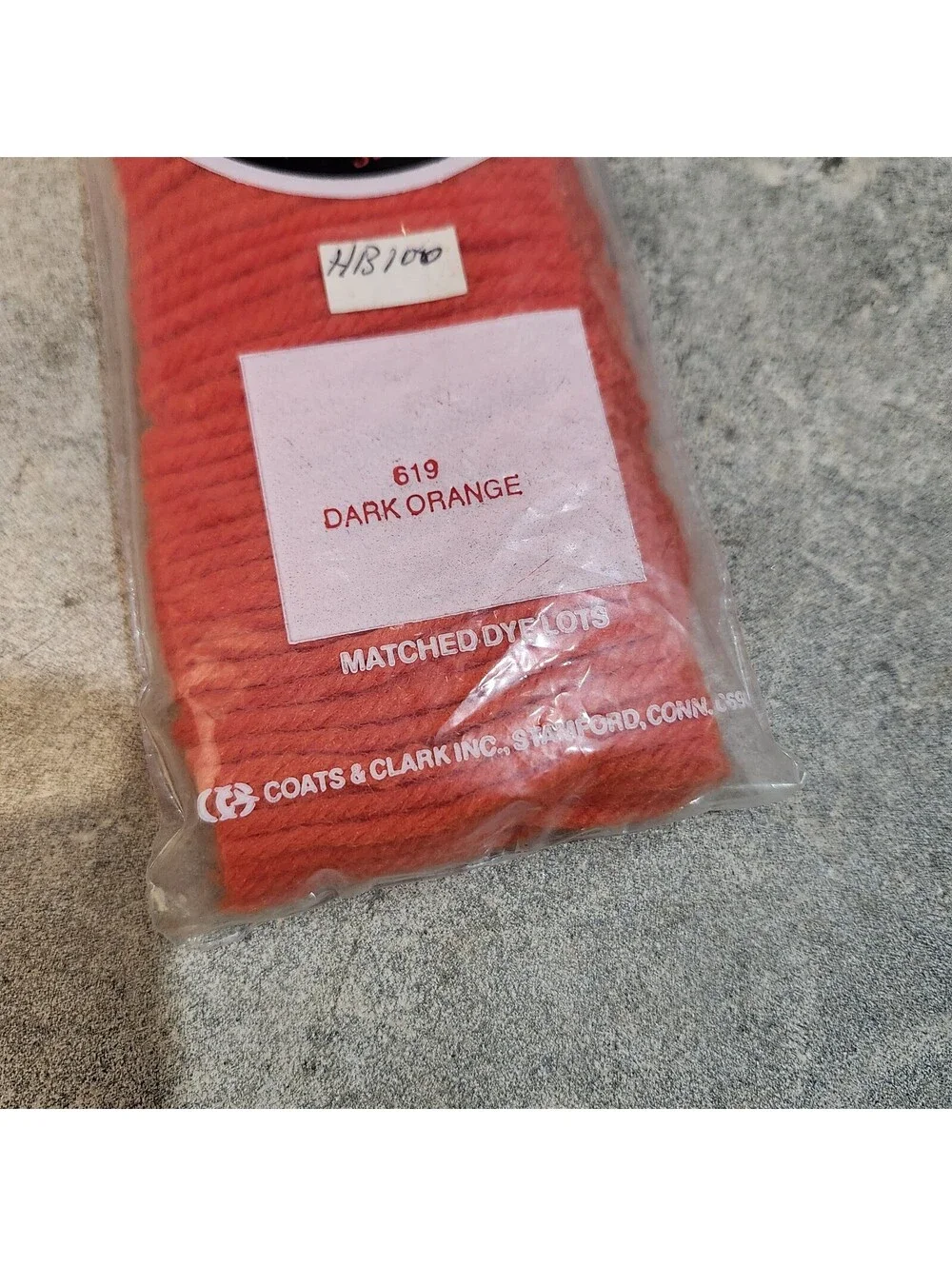 Vtg Red Heart Latch Hook Bulky Rug Yarn Dark Orange 619 NOS 2pkgs of 320pcs